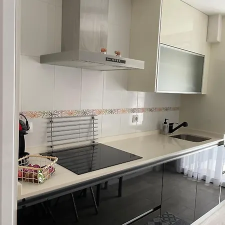 Apartment De *